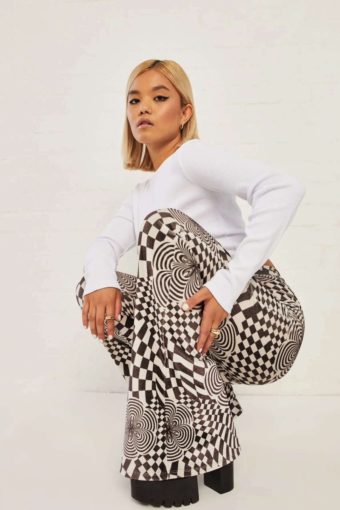 Daisy Street High Waisted Flared Trousers In Velvet Print-Women Trousers
