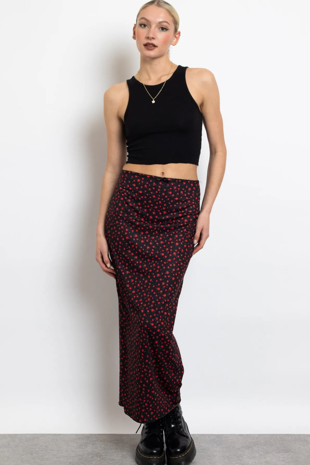 Daisy Street Knitted Midi Skirt in Ditsy Red Floral-Women Skirts