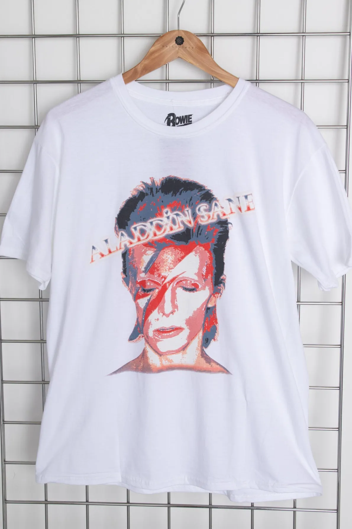 Daisy Street Licensed Relaxed T-Shirt With Bowie Aladdin Sane Print-Women T-Shirts
