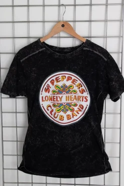 Daisy Street Licensed Relaxed T-Shirt With The Beatles Lonely Hearts Print-Women T-Shirts