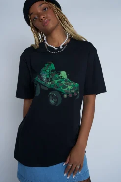 Daisy Street Licensed Relaxed T-Shirt With Gorillaz Print-Women T-Shirts