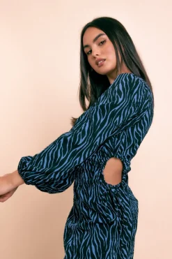 Daisy Street Printed Crinkle Midi Dress With Cut Out Detail-Women Dresses