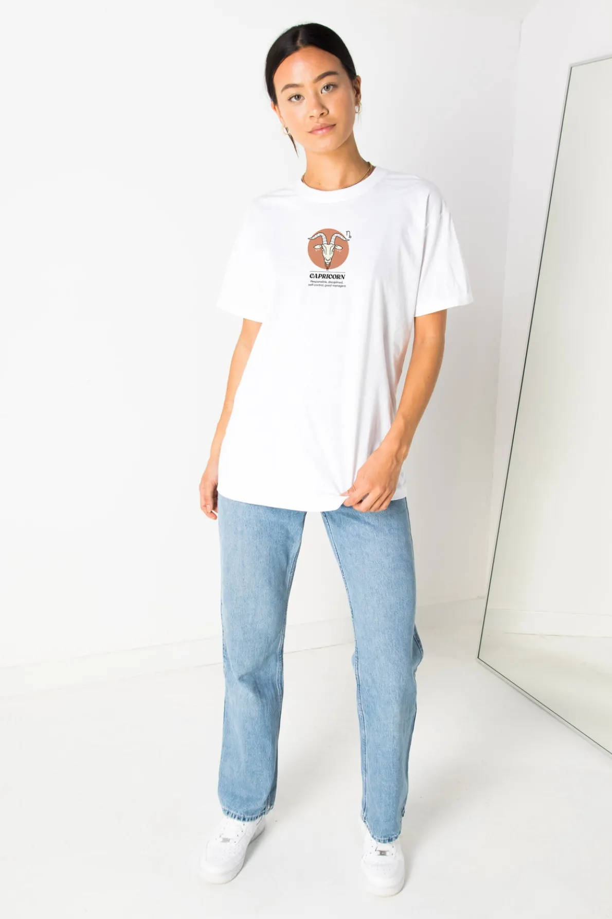 Daisy Street Relaxed T-Shirt with Capricorn Print-Women T-Shirts
