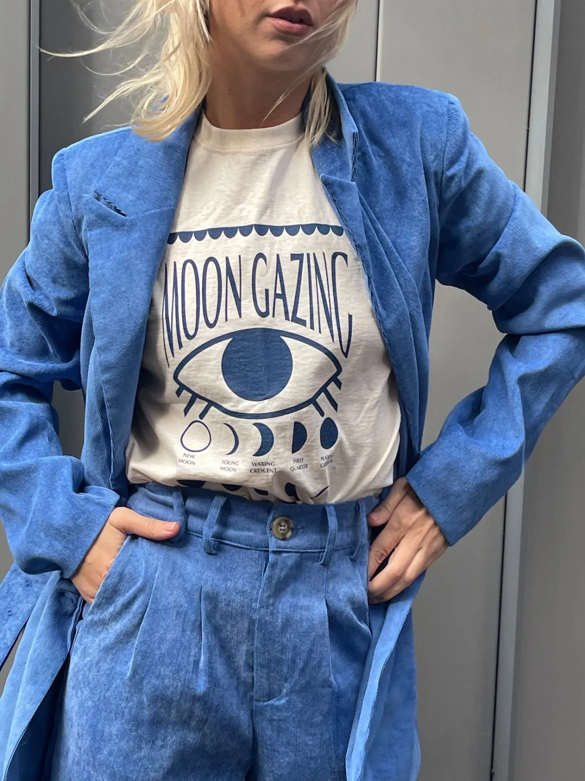 Daisy Street Relaxed T-Shirt with Moon Gazing Print-Women T-Shirts