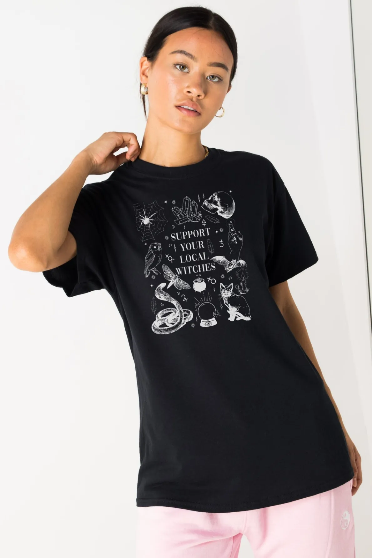 Daisy Street Relaxed T-Shirt with Halloween Witches Print-Women T-Shirts