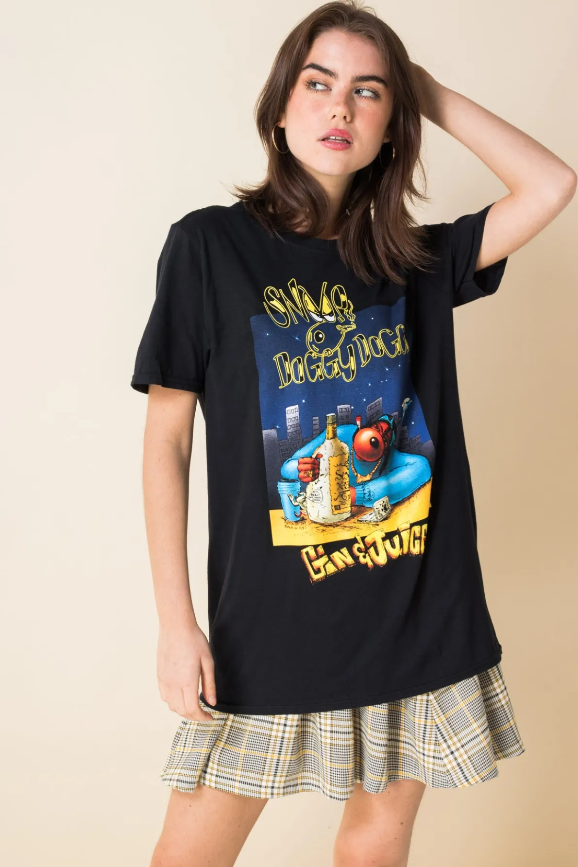 Daisy Street Relaxed T-Shirt with Snoop Dogg Gin and Juice Print-Women Band Tees