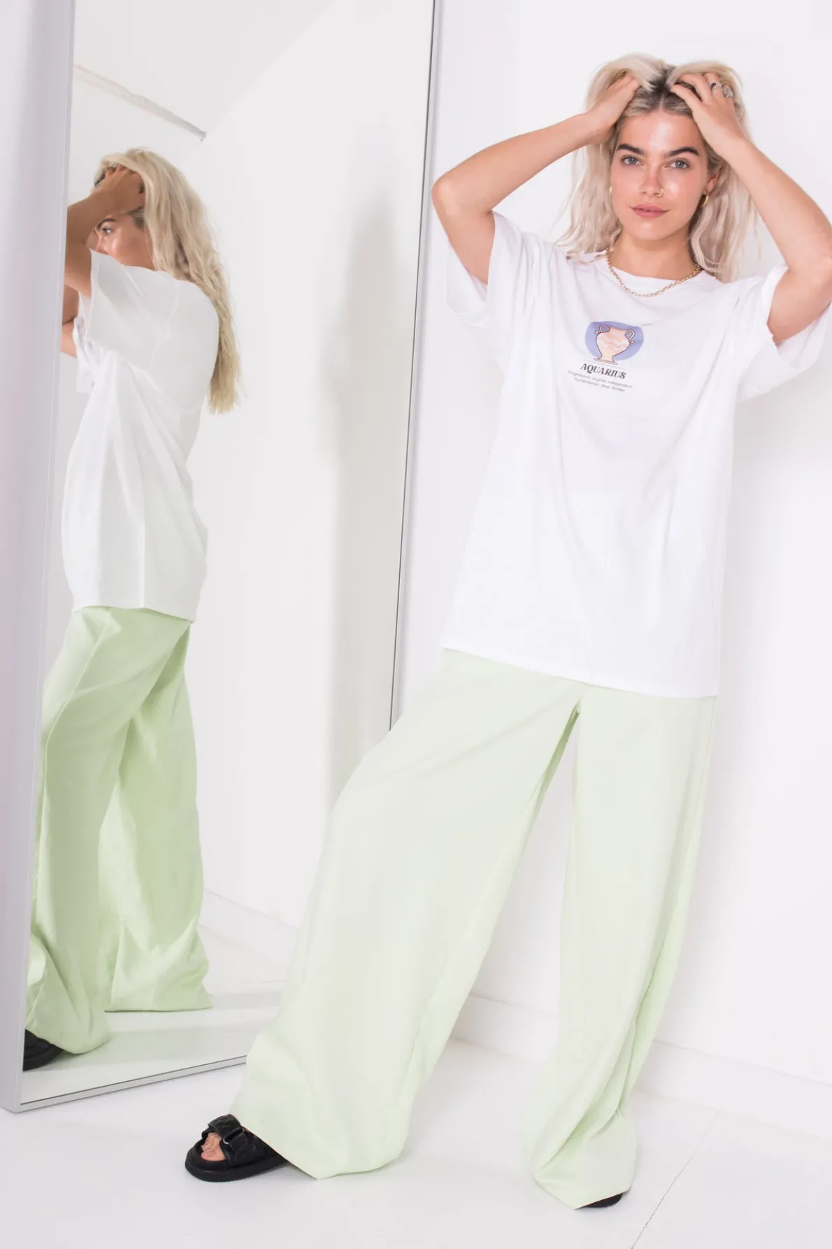 Daisy Street Relaxed T-Shirt with Aquarius Print-Women T-Shirts