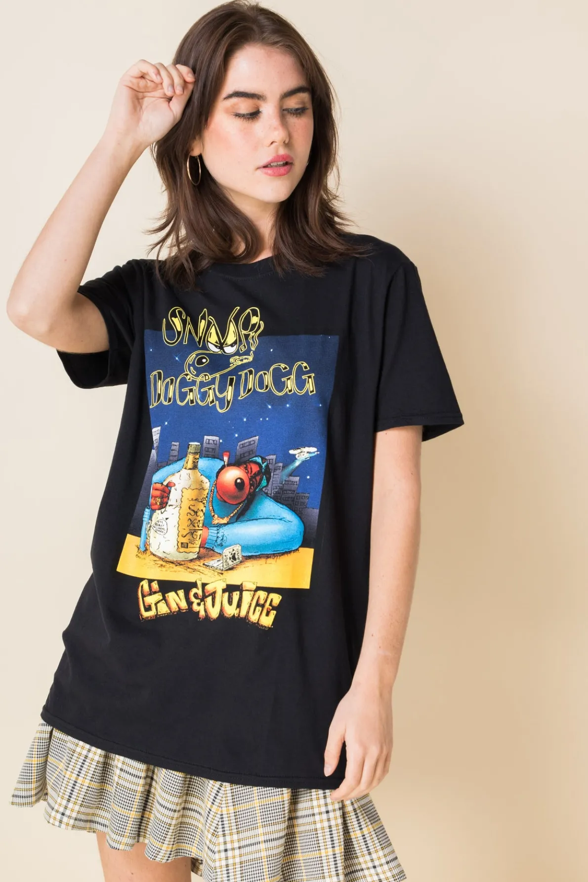 Daisy Street Relaxed T-Shirt with Snoop Dogg Gin and Juice Print-Women Band Tees