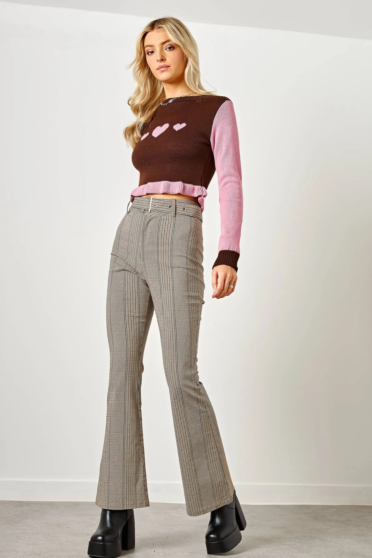 Daisy Street Rib Frill Jumper with Heart Graphic-Women Tops