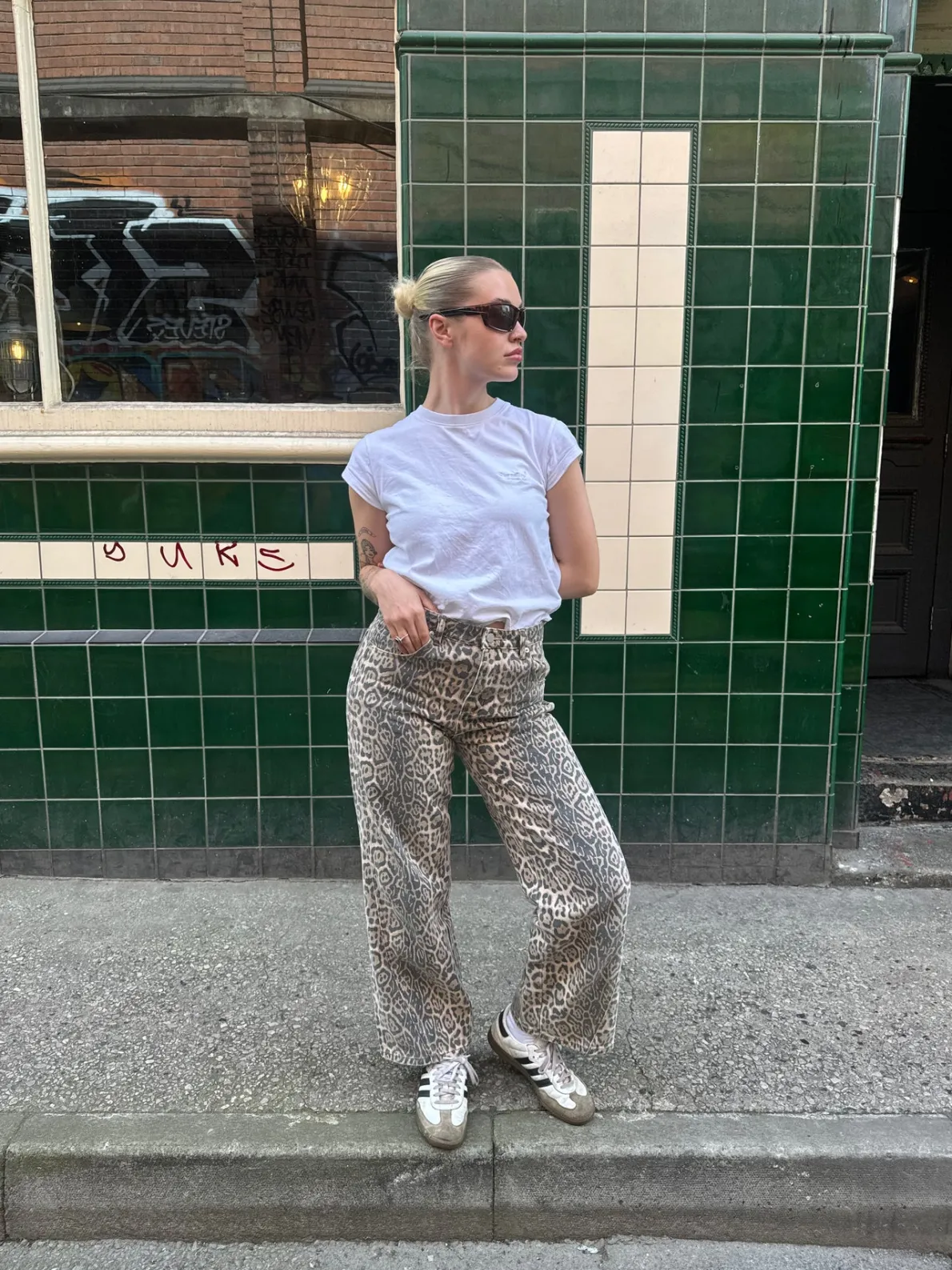 Daisy Street Washed Relaxed Jeans-Women Trousers